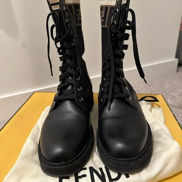Fendi Rockoko Combat Logo Boots size 37 - Picture 5 of 6